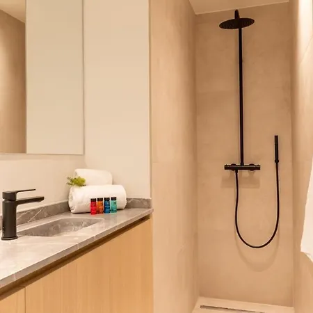 Apartment Huswell - Located With Parking In