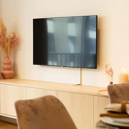 Huswell - Located With Parking In Apartment Knokke-Heist